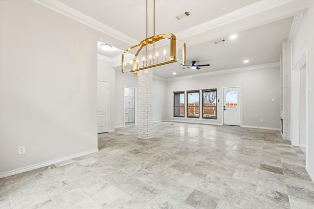 50 Cimarron Drive, Roanoke, TX 76262