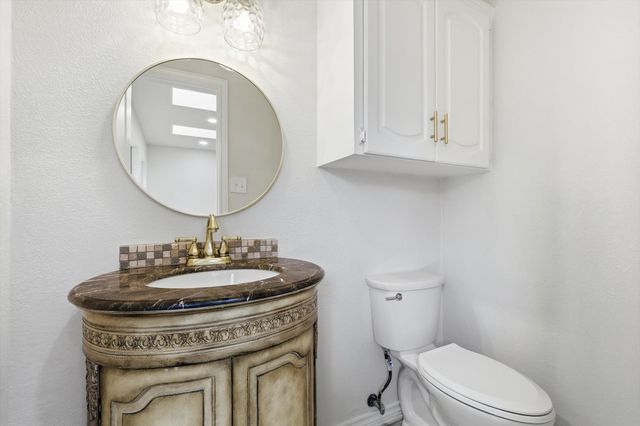 50 Cimarron Drive, Roanoke, TX 76262