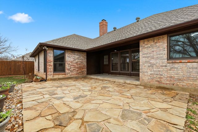 50 Cimarron Drive, Roanoke, TX 76262