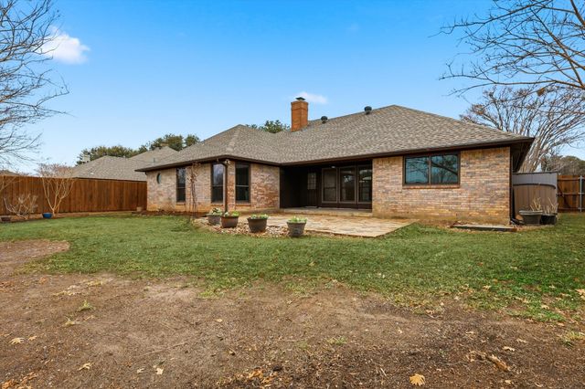 50 Cimarron Drive, Roanoke, TX 76262