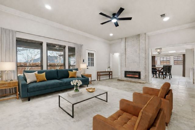 50 Cimarron Drive, Roanoke, TX 76262