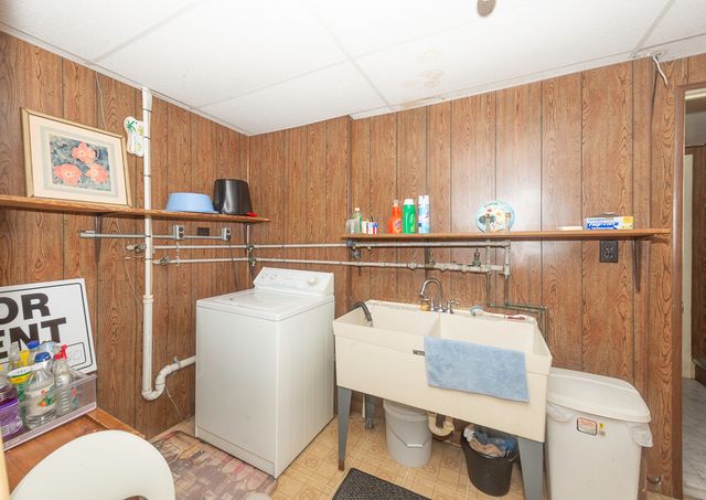 8909 N Wisner Street 1, Niles, IL 60714