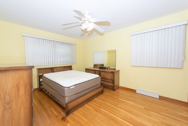 8909 N Wisner Street 1, Niles, IL 60714
