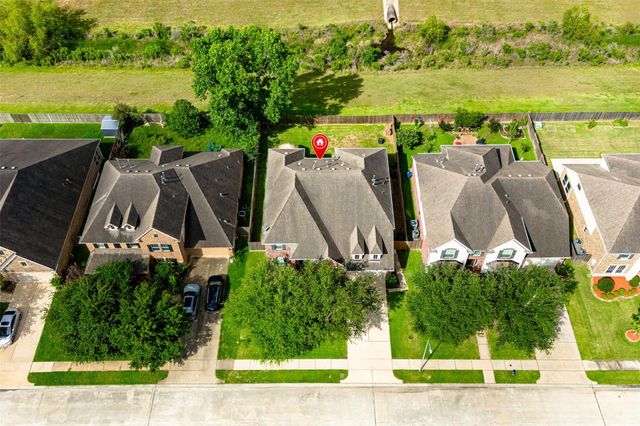 1111 Haye Road, Friendswood, TX 77546