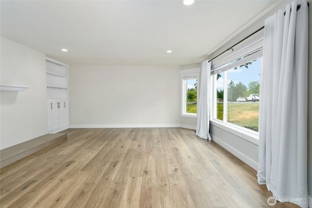 3304 21st Street SE, Puyallup, WA 98374