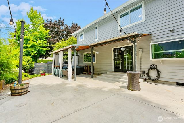 3304 21st Street SE, Puyallup, WA 98374