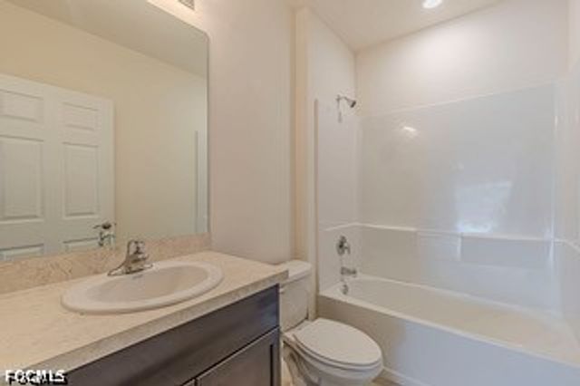 10736 Crossback LN, Lehigh Acres, FL 33936