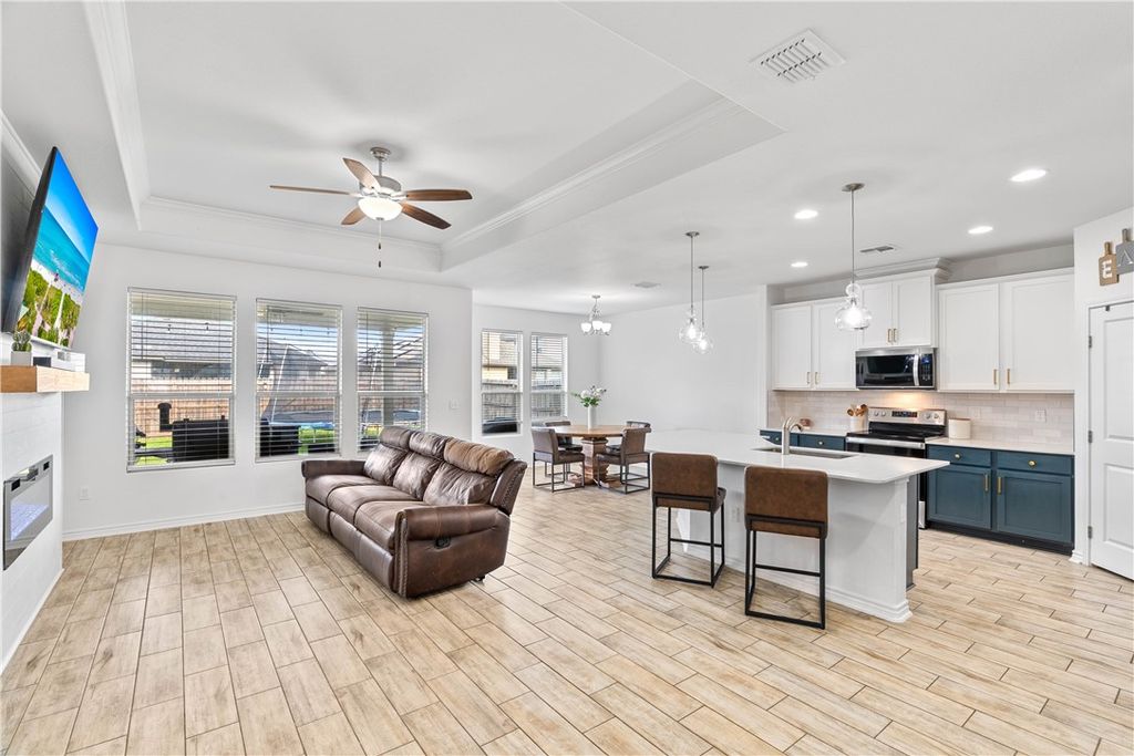 1016 Ocean Breeze, Portland, TX 78374 — photo 2