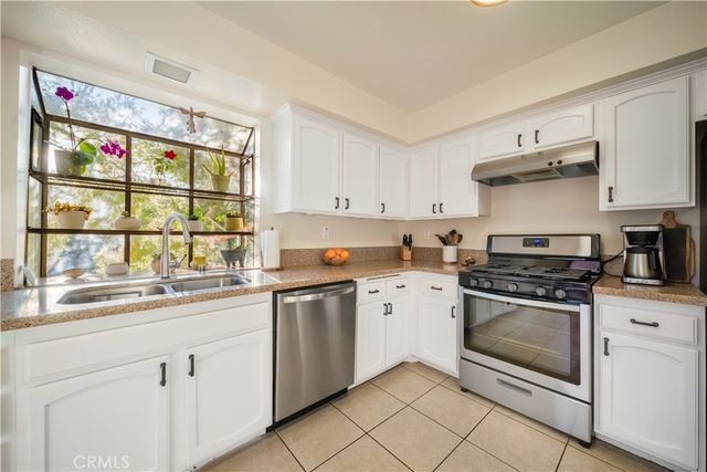 708 Fremont Villas 1, Los Angeles, CA 90042