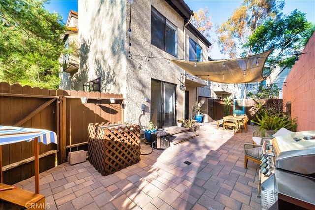 708 Fremont Villas 1, Los Angeles, CA 90042