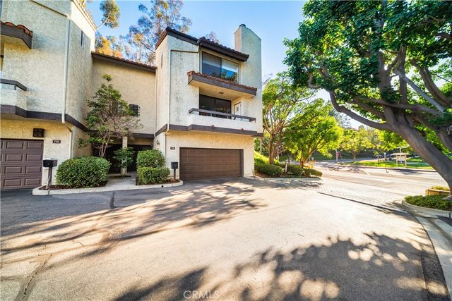 708 Fremont Villas 1, Los Angeles, CA 90042