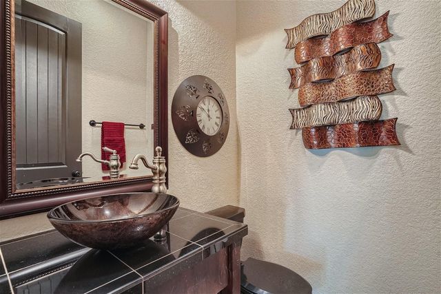 15207 Nightingale LN, Lakeway, TX 78734