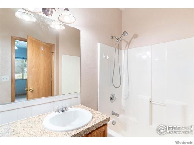 950 52nd Ave Ct R-1, Greeley, CO 80634