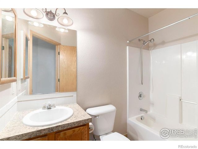 950 52nd Ave Ct R-1, Greeley, CO 80634