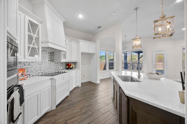 1209 Rushmore Drive, Burleson, TX 76028