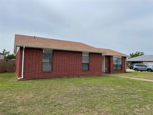 1019 Burning Wood Drive, Shawnee, OK 74804