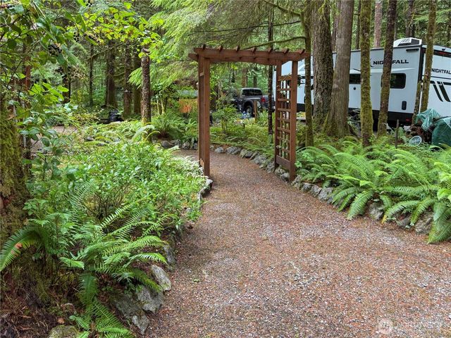 158 3 E Big River Boulevard, Deming, WA 98244