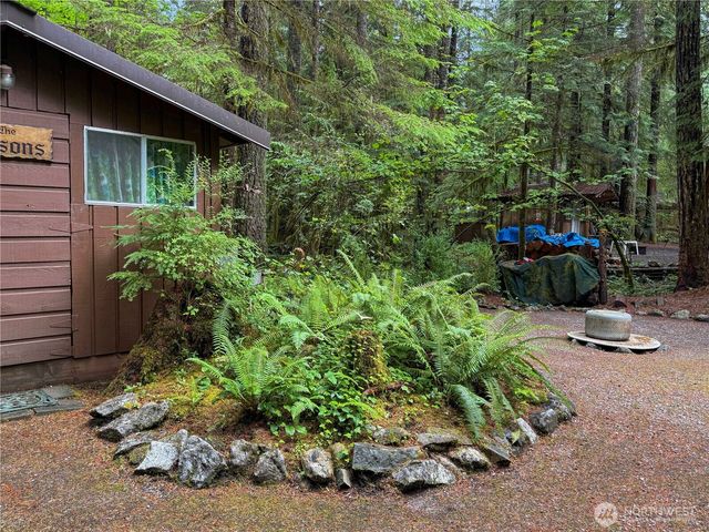 158 3 E Big River Boulevard, Deming, WA 98244