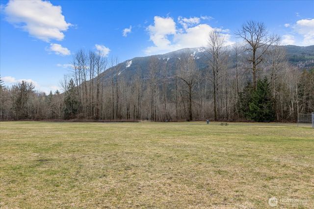 158 3 E Big River Boulevard, Deming, WA 98244