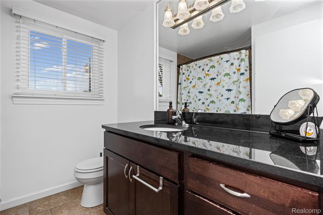 31516 Saint Margaret Street, St. Clair Shores, MI 48082