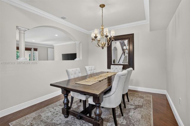 8210 Phoenician Court, Davie, FL 33328