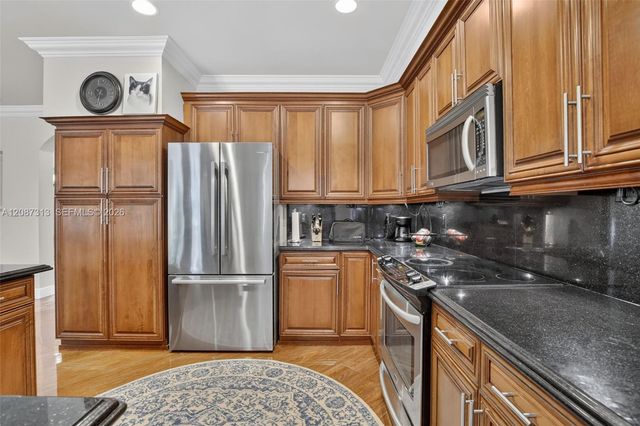 8210 Phoenician Court, Davie, FL 33328