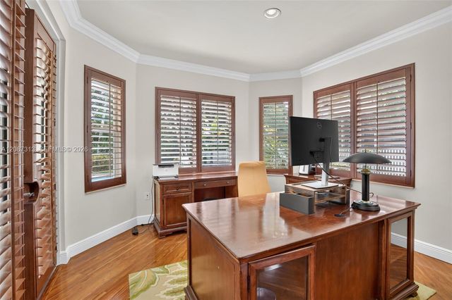 8210 Phoenician Court, Davie, FL 33328