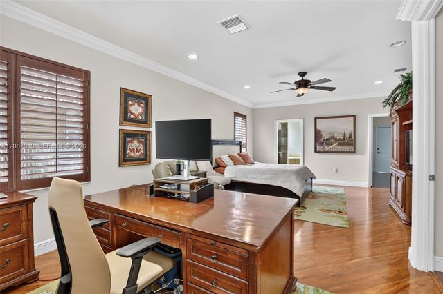 8210 Phoenician Court, Davie, FL 33328