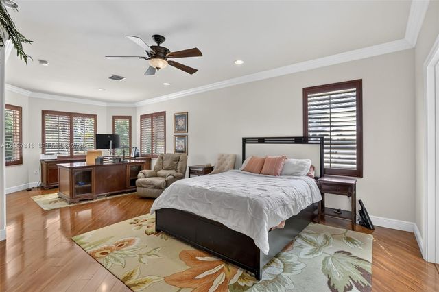 8210 Phoenician Court, Davie, FL 33328