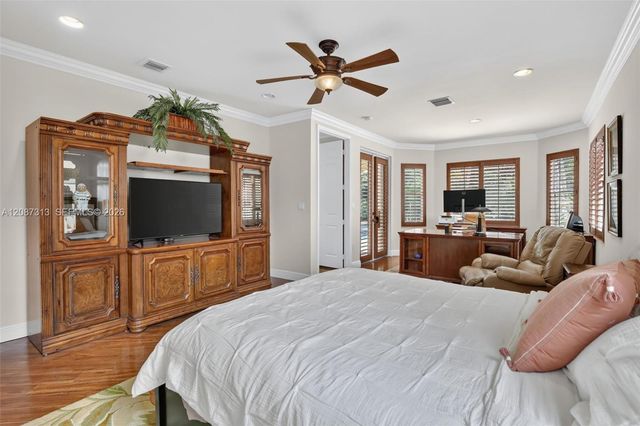8210 Phoenician Court, Davie, FL 33328