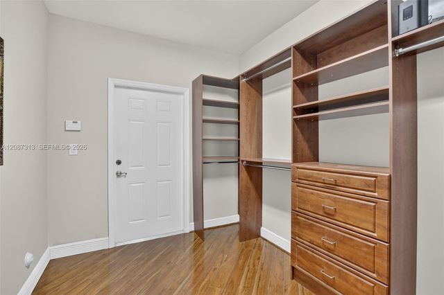 8210 Phoenician Court, Davie, FL 33328