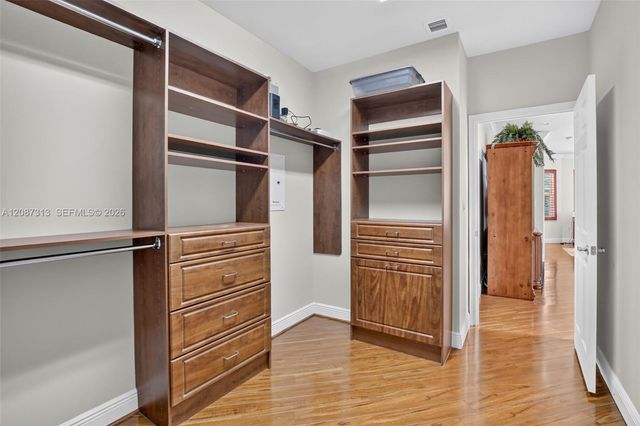 8210 Phoenician Court, Davie, FL 33328