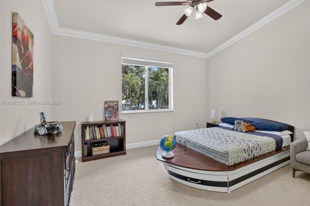 8210 Phoenician Court, Davie, FL 33328