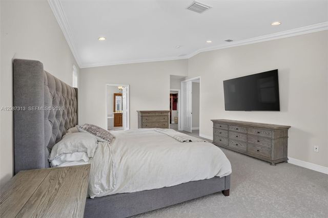 8210 Phoenician Court, Davie, FL 33328