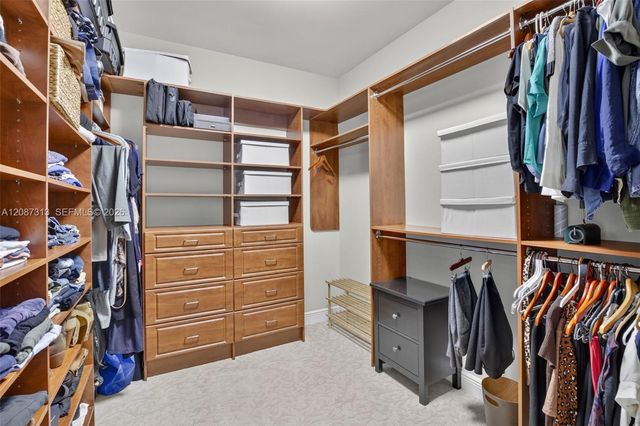 8210 Phoenician Court, Davie, FL 33328
