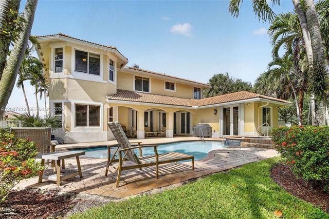 8210 Phoenician Court, Davie, FL 33328