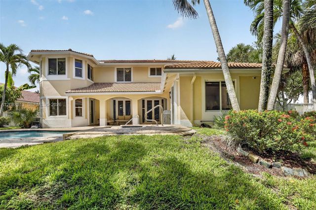 8210 Phoenician Court, Davie, FL 33328