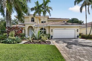8210 Phoenician Court, Davie, FL 33328