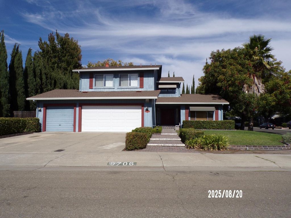 9706 Fountain Valley Dr, Stockton, CA 95209