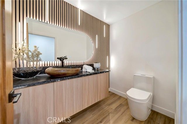 24250 Friar Street, Woodland Hills (los Angeles), CA 91367