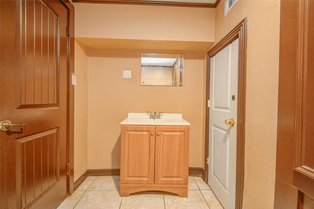 1912 Houston Boulevard, South Houston, TX 77587