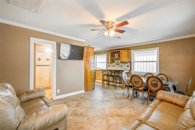 1912 Houston Boulevard, South Houston, TX 77587