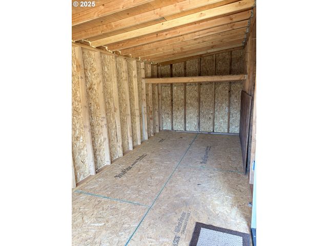 1255 S 13TH St, Cottage Grove, OR 97424