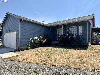 1255 S 13TH St, Cottage Grove, OR 97424