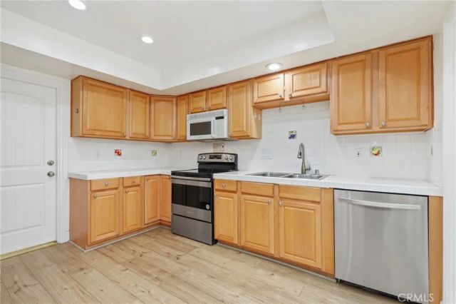 24 Rockrose Way, Irvine, CA 92612