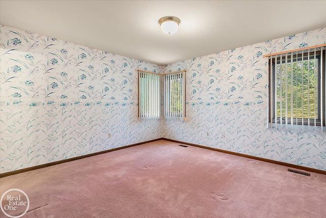 56688 Portsmouth Court, Shelby Twp, MI 48316