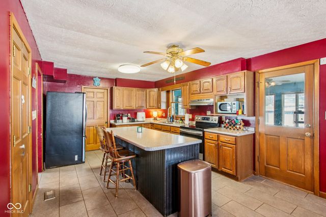 122 Prairie Parkway, Brownsburg, IN 46112