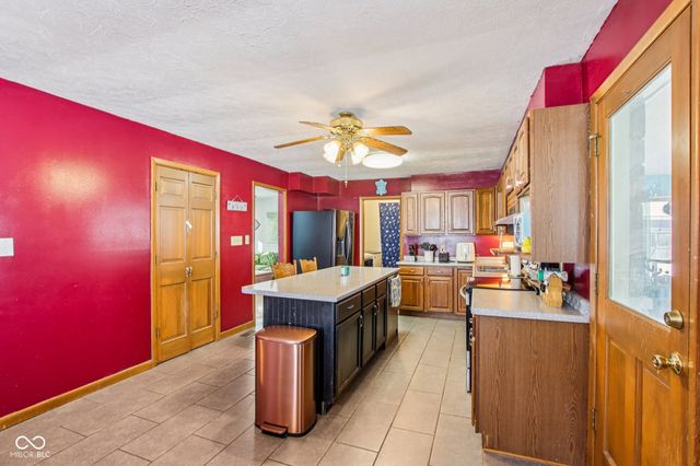 122 Prairie Parkway, Brownsburg, IN 46112