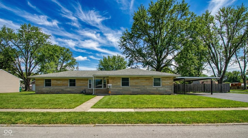 122 Prairie Parkway, Brownsburg, IN 46112