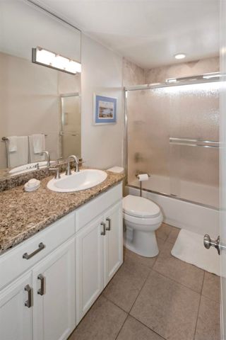 1052 Isabella Avenue E, Coronado, CA 92118